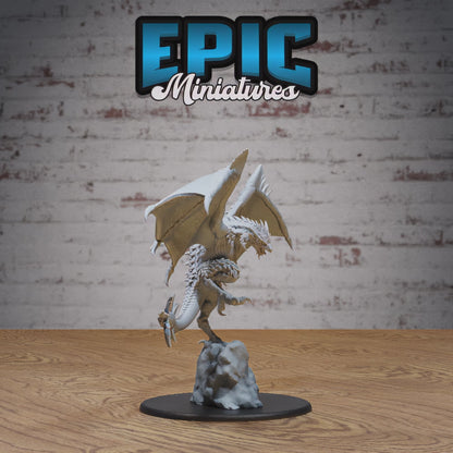 Demise Wyvern #4884-#4886 by Epic Miniatures | D&D Tabletop Miniatures